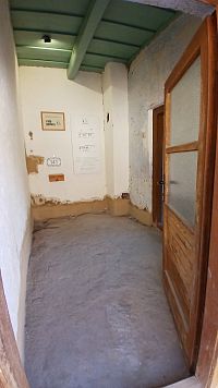 vchod do novšej časti