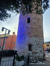 zvonica - materiál kameň, od 4 metrov pálená tehla