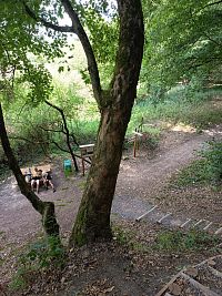 pohľad na nové odpočívadlo pod Osemdierkou