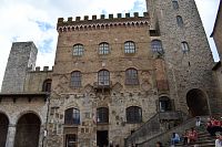 nová radnica s vežou