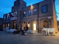 spoločenské, občianske centrum Centro civico na námestí Piazza Vescovado