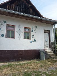 tretí dom, myslím že ide o sídlo občianského združenia Lišov múzeum