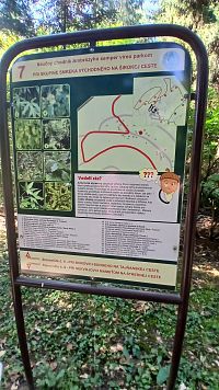 jedna z náučných tabulí