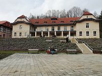 Slatinské a sírne kúpele