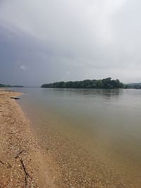 Dunaj pri Radvani nad Dunajom