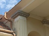 detail zakončenia stĺpa