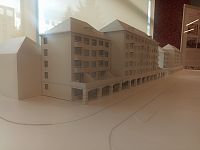 maketa budovy na Námestí mieru v Novej Dubnici - pohľad od námestia