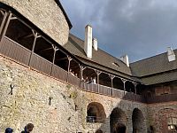 piate hradné nádvorie