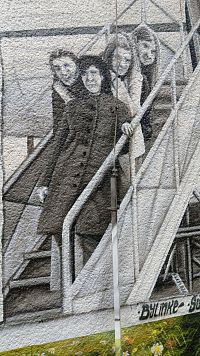 dievčatá idú na zmrzlinu