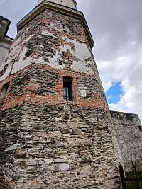 staršia súčasť opevnenia