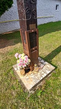 dolná časť kríža