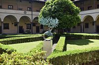 záhrada v komplexe vedľa kostola