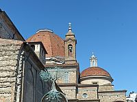 kostol s kaplnkou Medicijských