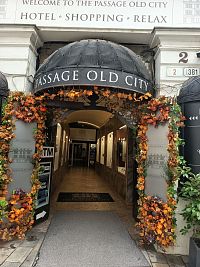 Bratislava - pasáž v Starom meste (Passage Old City)