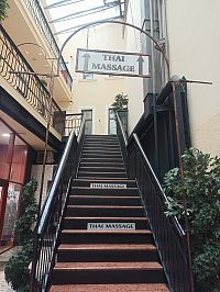 schodište vedúce na prvé poschodie