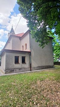 kostol - jeho zadná časť