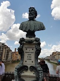 socha jedného z najznámejších zlatníkov, sochárov renesancie Benvenuta Celliniho