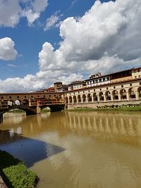 Taliansko - Toskánsko - Florencia -  Most Ponte Vecchio cez rieku Arno