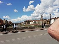 pohľad z mosta Ponte alle Grazia na Most zlatníkov