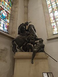 sv. Martin so žobrákom, olovo 1734, autor Georg Rafael Donner, pravá loď katedrály