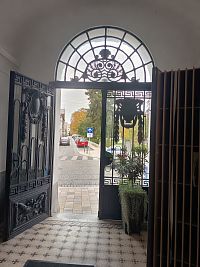 pohľad z budovy knižnice