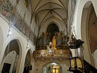 na Námestí sv. Mikuláša sme nahliadli aj do katedrály sv. Mikuláša