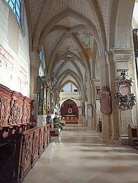 bočná loď kostola