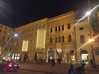 budova z roku 1860, ktorá bola pôvodne bankou a burzou