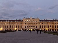 zadná časť zámku od záhrad