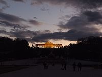 Gloriotte na kopci oproti zámku