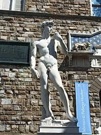 socha Davida od Michelangela