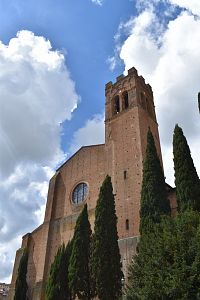 Bazila sv. Dominika s relikviou sv. Kataríny