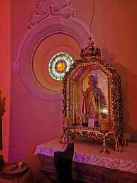 v nasvietenom kostole