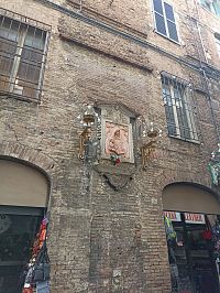 detail výzdoby domu