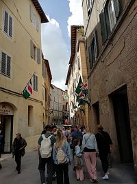 pohľad do bočnej uličky