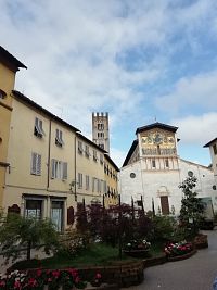 bazilka s mozajkou z 13.-14.storočia