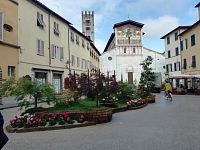 Bazilika San Frediano na rovnomennom námestí