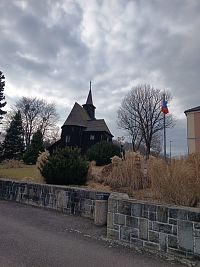 kostolík sv. Ondreja na malej vyvýšenine