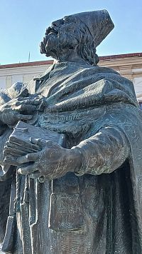 sv. Mikuláš s atribútom-knihou