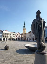 socha sv. Mikuláša na námestí