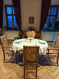 tu sídlil aj spolok Izabella