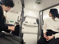 dve lôžka na vrchnom poschodí, v strede skrinky na obuv a batožinu