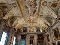 časť veľkej stropnej fresky od Giovanniho Lanfranca (1582-1647) s názvom Bohovia Olympu alebo aj Rada bohov