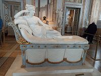 socha od Antonia Canovu - Víťazná Venuša