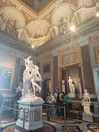 Apolón a Dafné od Berniniho - táto socha sa najviac páčila mame