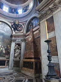 socha Habakuk a anjel od Berniniho