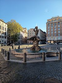fontána Triton na námestí Barberini