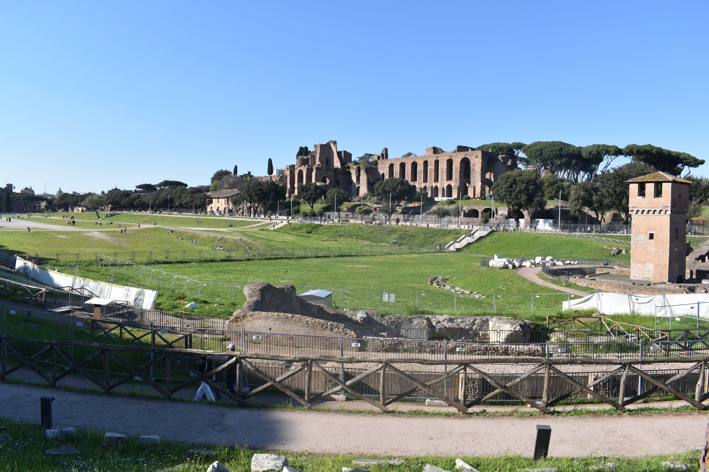 Taliansko - Lazio - Rím - antické športovisko Circus Maximus (Circo Massimo)