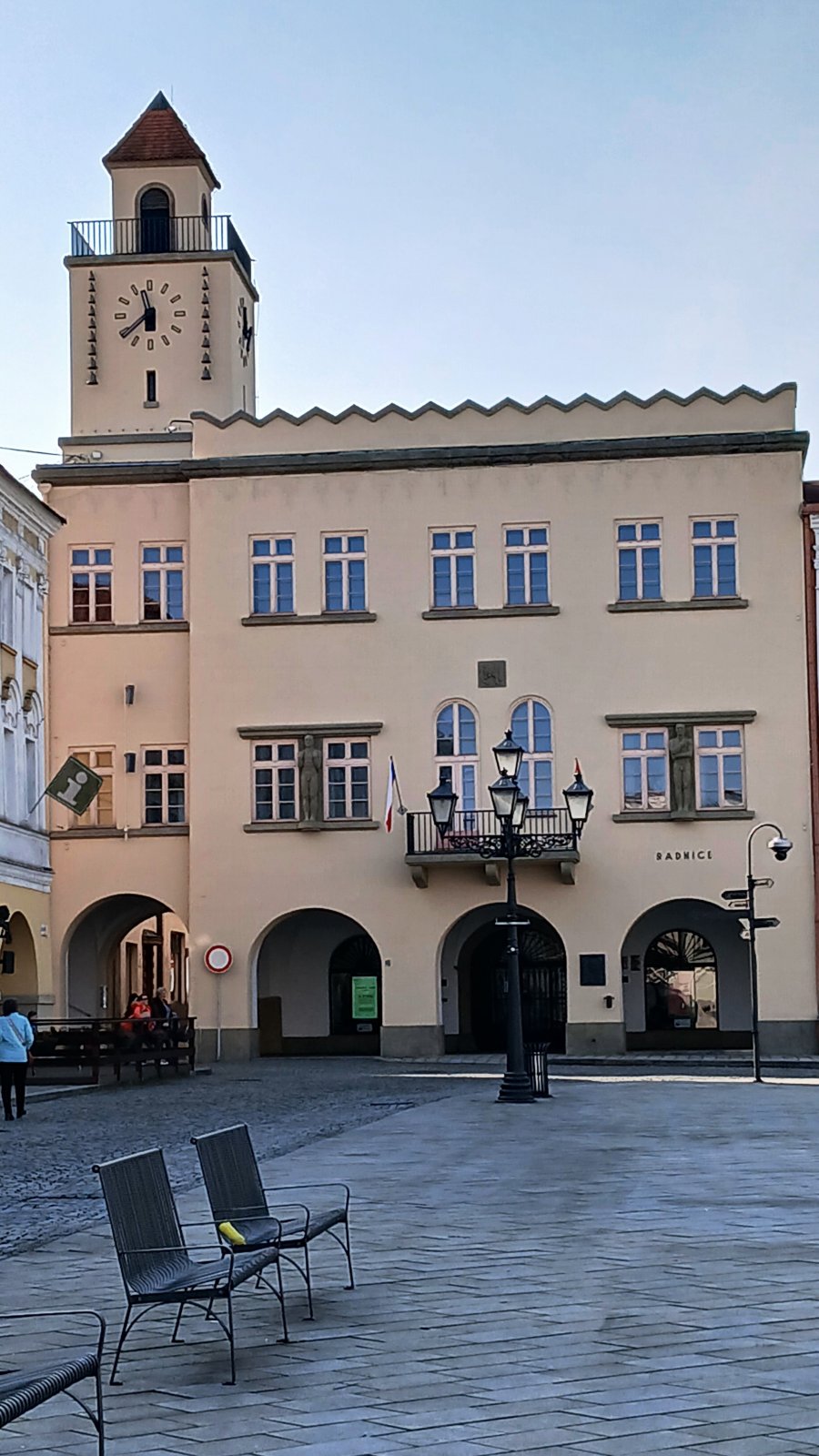 Nový Jičín - Radnica, budova na Masarykovom námestí