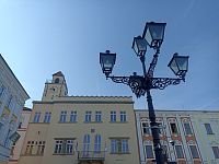 budova radnice s vežou